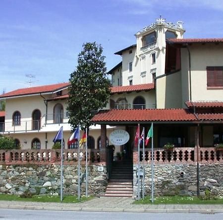 Hotel Ristorante Taverna Verde Piverone Dış mekan fotoğraf